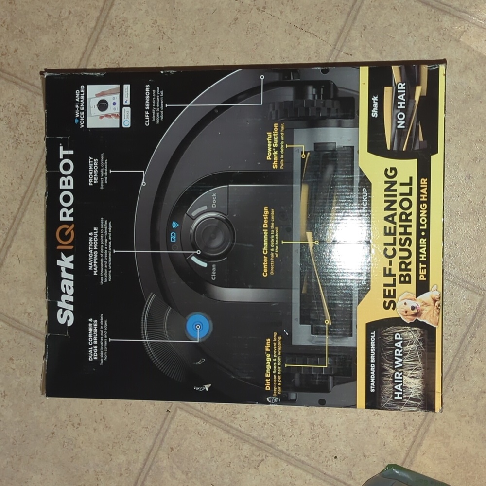 SHARK IQ ROBOT - Picture 3 of 5
